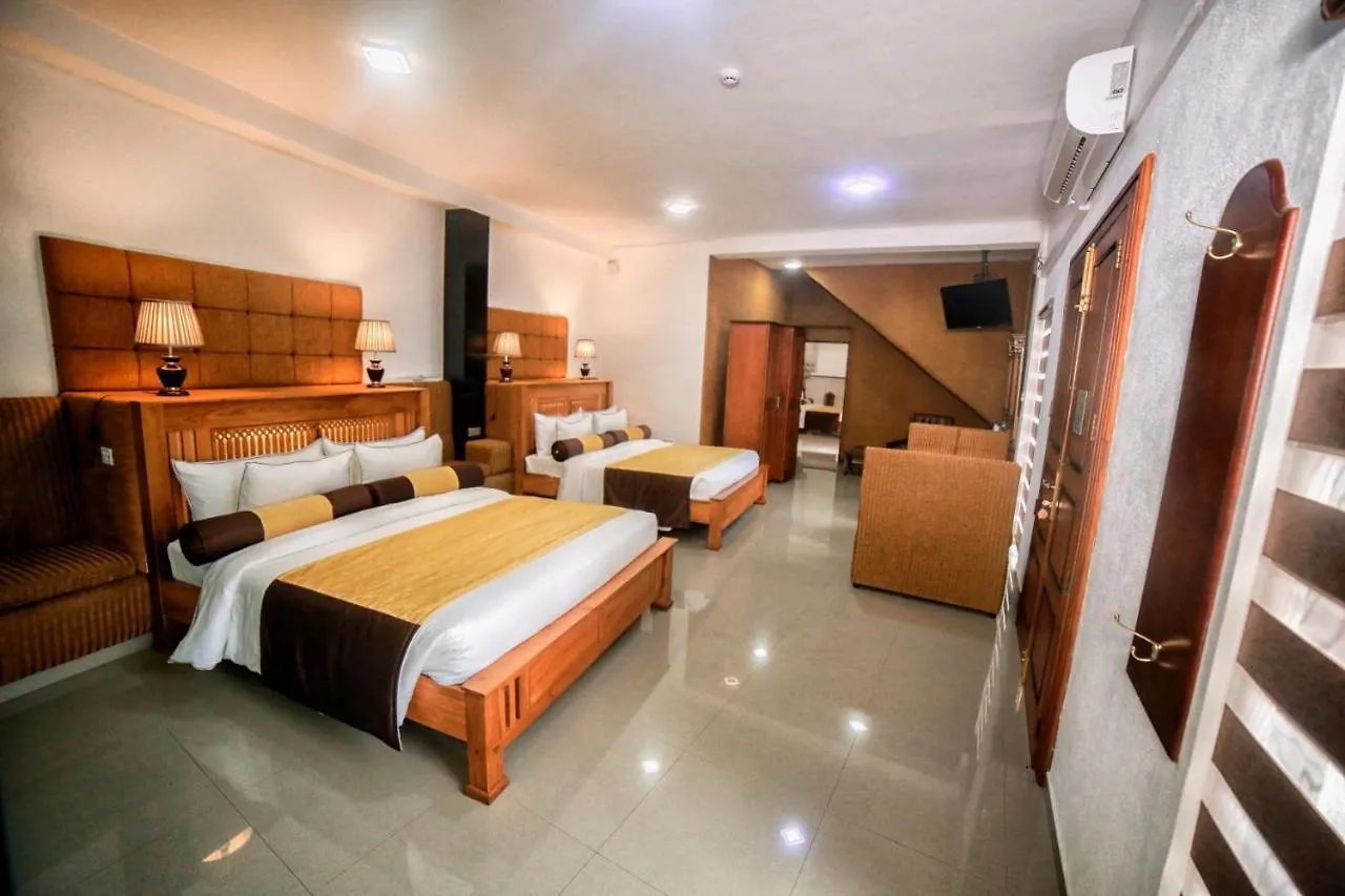 Eagle Regency Hotel Kandy