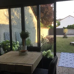 Le Clos De Frühstückspension La Tour-du-Pin