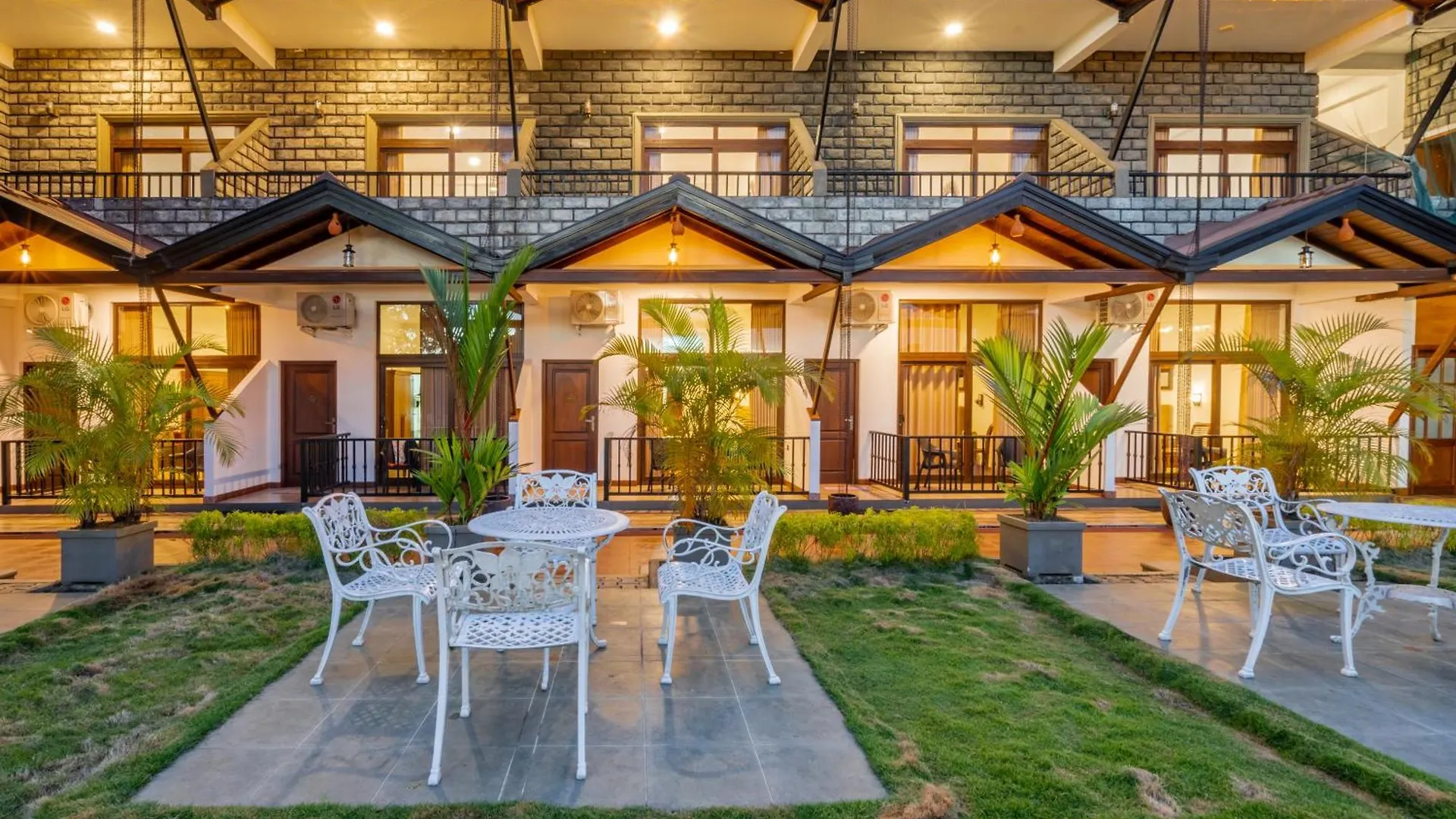 Eagle Regency Hotel Kandy