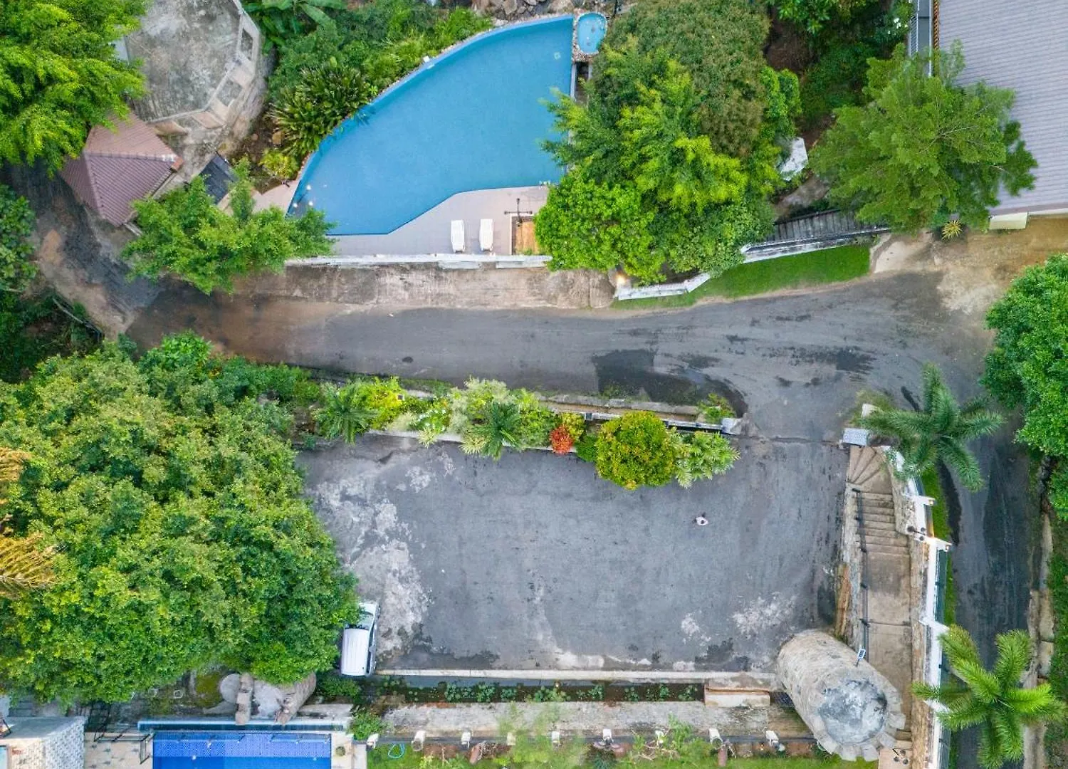 Eagle Regency Hotel Kandy